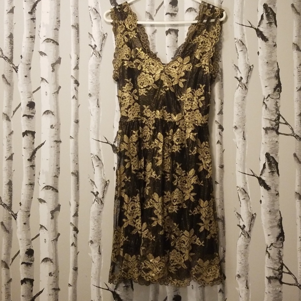 Black and Gold Lace Party Dress (sz.M)